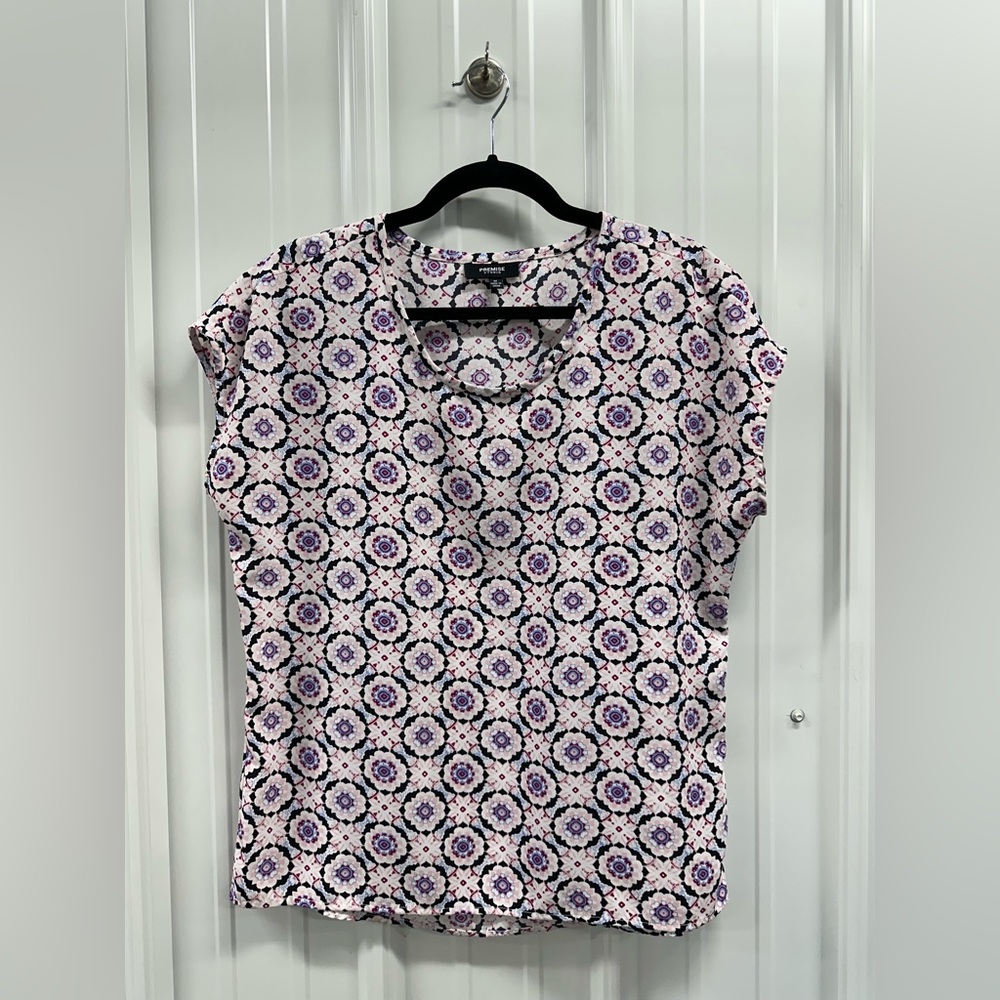 Geometric Floral Medallion Patterned Short Sleeve Top